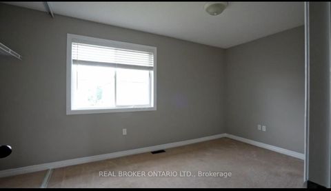 Photo 10 at 176 Thrushwood Drive, 400 West, Barrie