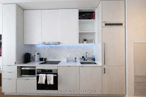 Photo 10 at PH112 - 138 Downes Street, Waterfront Communities C1, Toronto