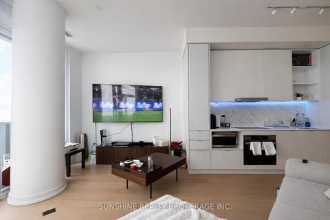 Photo 15 at PH112 - 138 Downes Street, Waterfront Communities C1, Toronto