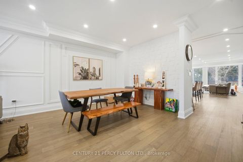 Photo 7 at 195 Danforth Road, Oakridge, Toronto