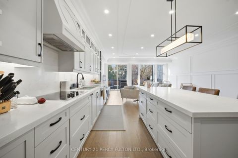 Photo 14 at 195 Danforth Road, Oakridge, Toronto