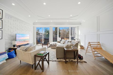 Photo 16 at 195 Danforth Road, Oakridge, Toronto