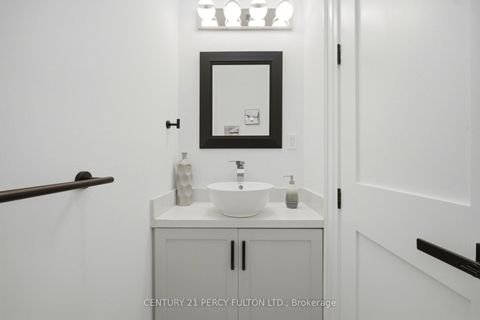 Photo 22 at 195 Danforth Road, Oakridge, Toronto