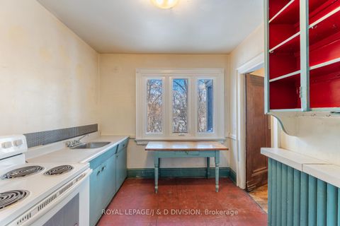 Photo 11 at 64 Heathdale Road, Cedarvale, Toronto
