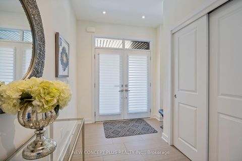 Photo 2 at 47 Dariole Drive, Oak Ridges Lake Wilcox, Richmond Hill