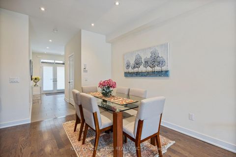 Photo 7 at 47 Dariole Drive, Oak Ridges Lake Wilcox, Richmond Hill