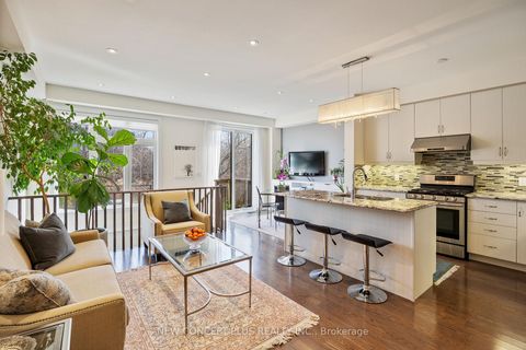 Photo 10 at 47 Dariole Drive, Oak Ridges Lake Wilcox, Richmond Hill