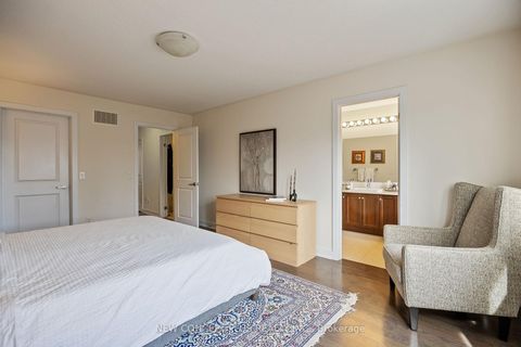 Photo 24 at 47 Dariole Drive, Oak Ridges Lake Wilcox, Richmond Hill