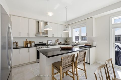 Photo 7 at 103 Northrop Avenue, Newcastle, Clarington