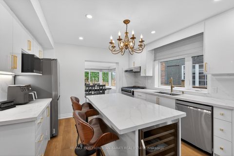 Photo 11 at 1 Wanless Crescent, Lawrence Park South, Toronto