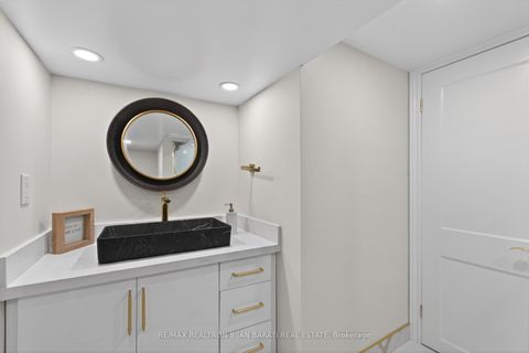 Photo 39 at 1 Wanless Crescent, Lawrence Park South, Toronto