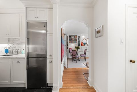 Photo 7 at #205 - 480 Oriole Parkway, Eglinton, Toronto