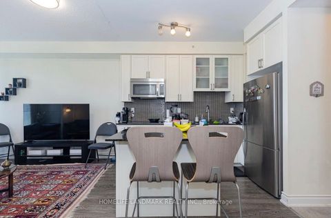 Photo 17 at 507A - 9088 Yonge Street, South Richvale, Richmond Hill