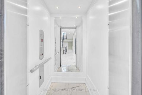 Photo 13 at 74 Yongehurst Road, North Richvale, Richmond Hill