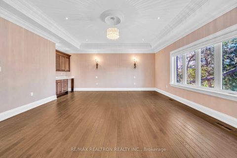 Photo 25 at 74 Yongehurst Road, North Richvale, Richmond Hill