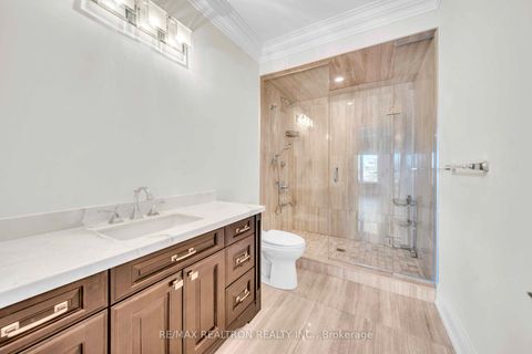 Photo 31 at 74 Yongehurst Road, North Richvale, Richmond Hill