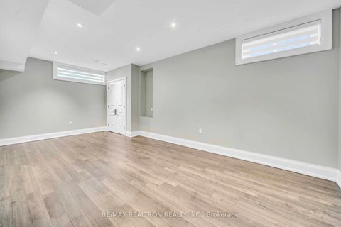 Photo 40 at 74 Yongehurst Road, North Richvale, Richmond Hill