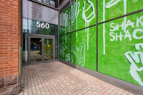 Photo 3 at 718 - 560 King Street W, Waterfront Communities C1, Toronto