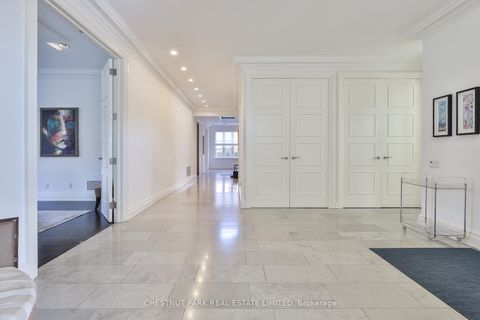 Photo 2 at 1 Glen Edyth Place, Casa Loma, Toronto