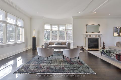 Photo 3 at 1 Glen Edyth Place, Casa Loma, Toronto