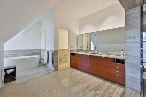 Photo 20 at 1 Glen Edyth Place, Casa Loma, Toronto