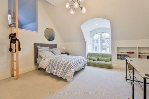 Photo 22 at 1 Glen Edyth Place, Casa Loma, Toronto