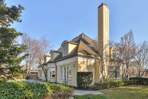 Photo 32 at 1 Glen Edyth Place, Casa Loma, Toronto