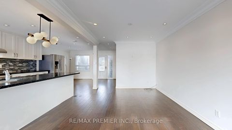 Photo 13 at 742 Beman Drive, Leslie Valley, Newmarket