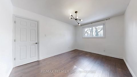 Photo 28 at 742 Beman Drive, Leslie Valley, Newmarket