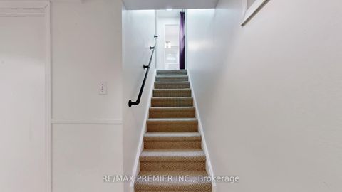 Photo 34 at 742 Beman Drive, Leslie Valley, Newmarket