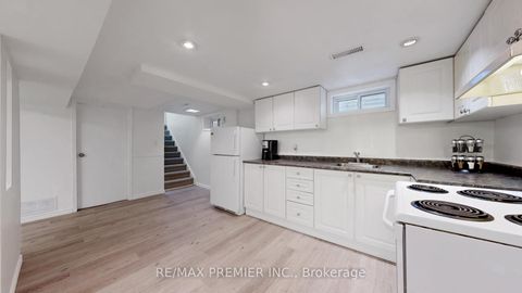 Photo 39 at 742 Beman Drive, Leslie Valley, Newmarket