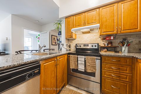 Photo 7 at 222 - 171 Bleecker Street, South St. James Town, Toronto