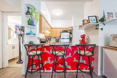 Photo 11 at 222 - 171 Bleecker Street, South St. James Town, Toronto