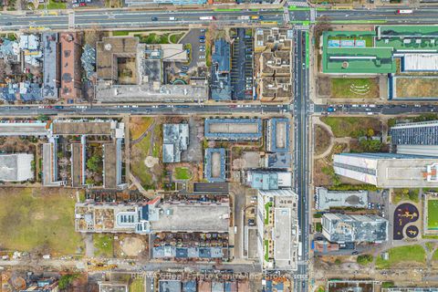 Photo 38 at 222 - 171 Bleecker Street, South St. James Town, Toronto