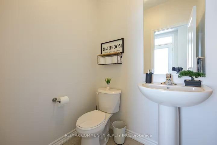 Photo 20 at 10243 Huntington Road, Kleinburg, Vaughan