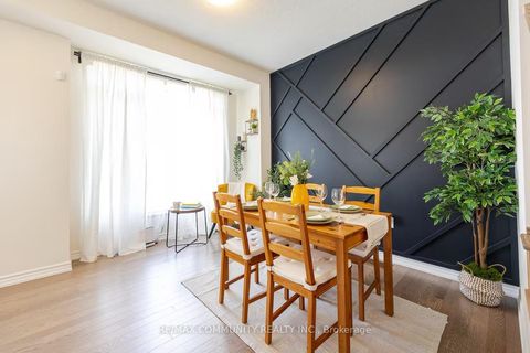 Photo 6 at 10243 Huntington Road, Kleinburg, Vaughan