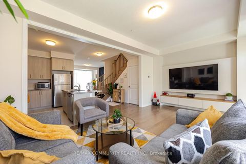 Photo 8 at 10243 Huntington Road, Kleinburg, Vaughan