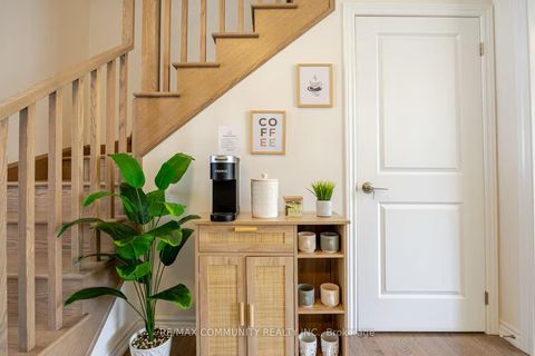 Photo 19 at 10243 Huntington Road, Kleinburg, Vaughan