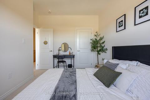 Photo 22 at 10243 Huntington Road, Kleinburg, Vaughan