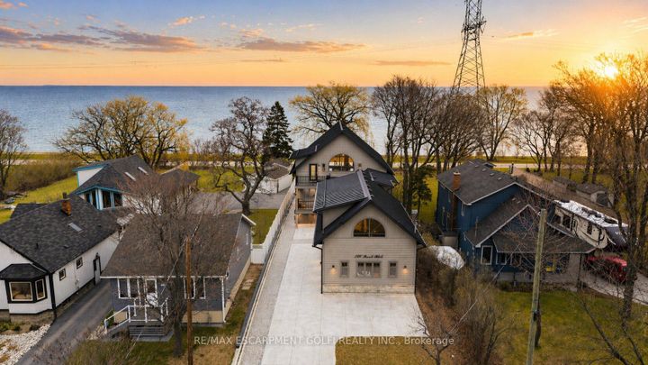 Photo 2 at 207 BEACH Boulevard, Hamilton Beach, Hamilton
