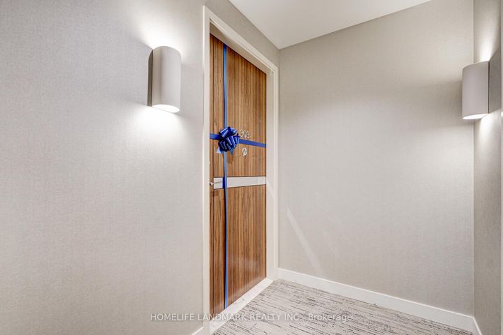 Photo 7 at 303 - 95 Mcmahon Drive, Bayview Village, Toronto