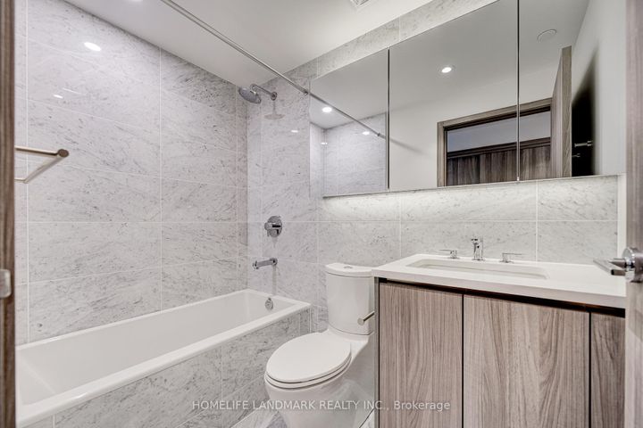 Photo 8 at 303 - 95 Mcmahon Drive, Bayview Village, Toronto