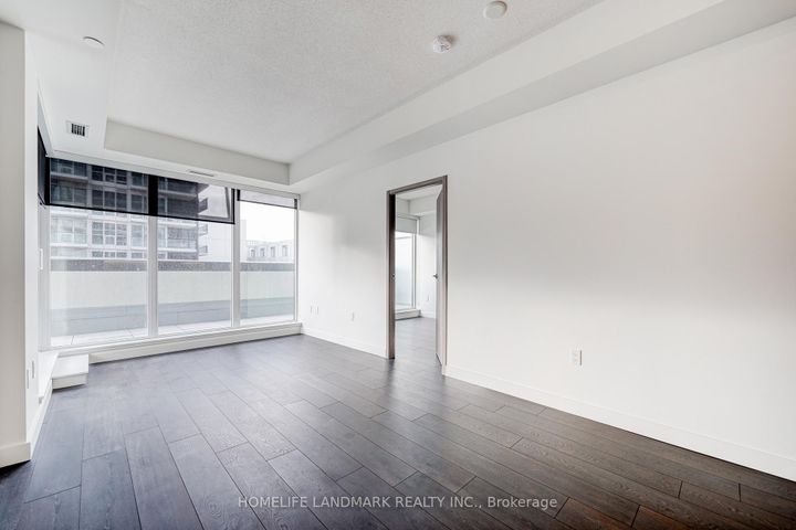 Photo 16 at 303 - 95 Mcmahon Drive, Bayview Village, Toronto