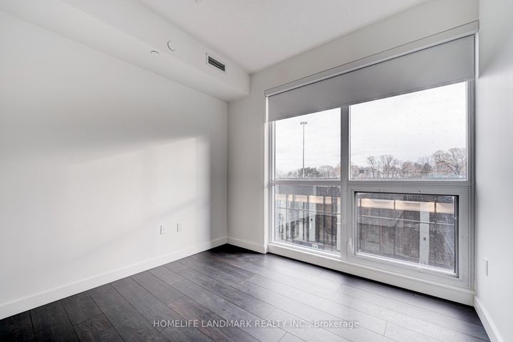 Photo 19 at 303 - 95 Mcmahon Drive, Bayview Village, Toronto