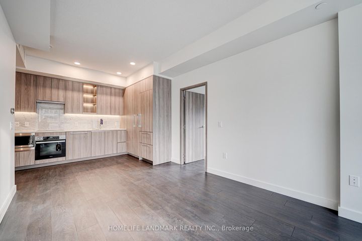 Photo 21 at 303 - 95 Mcmahon Drive, Bayview Village, Toronto