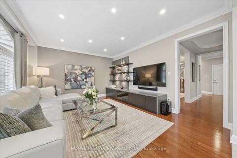 Photo 15 at 15 Maple Forest Drive, Rural Vaughan, Vaughan