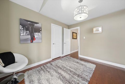 Photo 19 at 15 Maple Forest Drive, Rural Vaughan, Vaughan