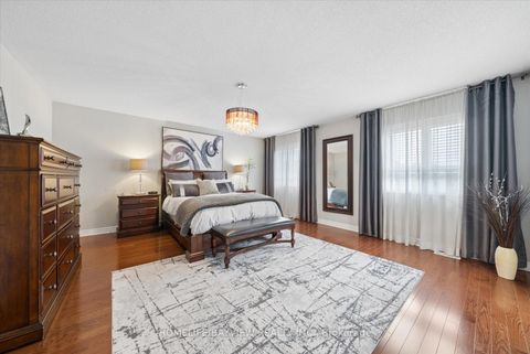 Photo 23 at 15 Maple Forest Drive, Rural Vaughan, Vaughan