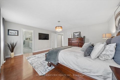 Photo 24 at 15 Maple Forest Drive, Rural Vaughan, Vaughan