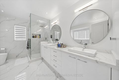 Photo 25 at 15 Maple Forest Drive, Rural Vaughan, Vaughan